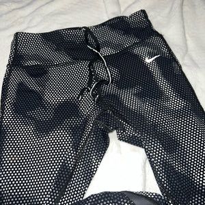 Nike Reflective Mesh Running Legging